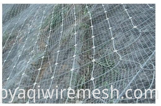 Rockfall Barrier Mesh SNS Elastyczne nachylenie systemu ochrony bezpieczeństwa System Rockfall Netting